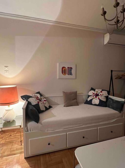 4Th Floor Cosy Apartment In Metaxourgeio Атина Екстериор снимка