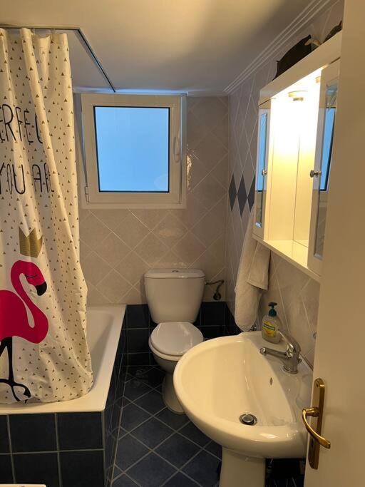 4Th Floor Cosy Apartment In Metaxourgeio Атина Екстериор снимка