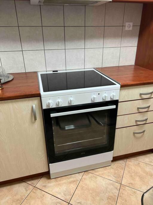 4Th Floor Cosy Apartment In Metaxourgeio Атина Екстериор снимка
